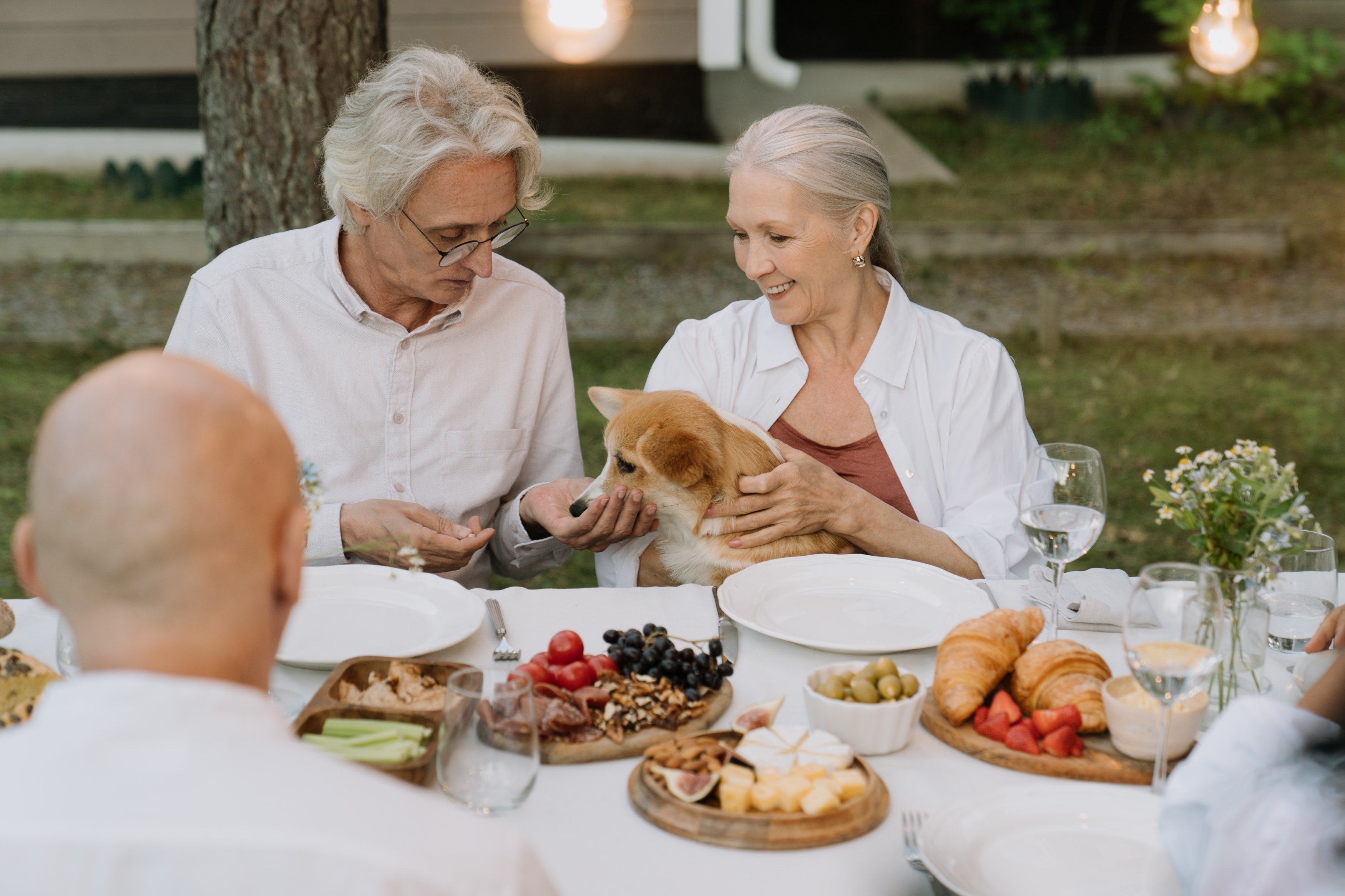 5 reasons you need an Outdoor stairlift 